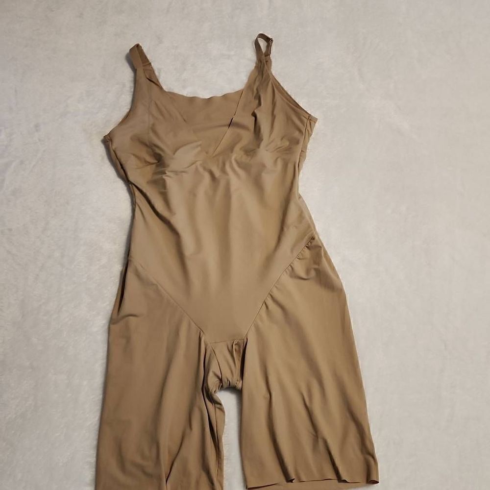 Maiden Form Self Expressions Women's Open Bust Shapewear Size 2XL